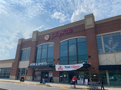 Shoprite pelham manor - 1:03. The operator of a ShopRite grocery chain is set to buy Fairway in Pelham as part of a $76 million winning bid in bankruptcy court. Village Super Market Inc., which operates several stores ...